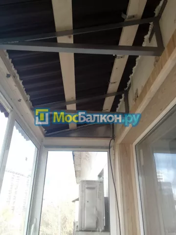 Крыша на балконе в Московском монтаж и ремонт по выгодной цене от МосБалкон