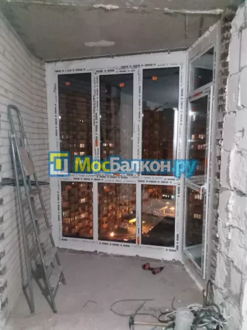 Панорамное остекление заказать под ключ по выгодной цене в Московском от компании МосБалкон
