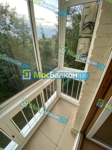 Панорамное остекление заказать под ключ по выгодной цене в Московском от компании МосБалкон