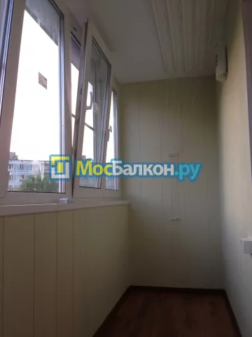 Отделка балкона и лоджии пластиковыми ПВХ панелями в Московском от компании МосБалкон