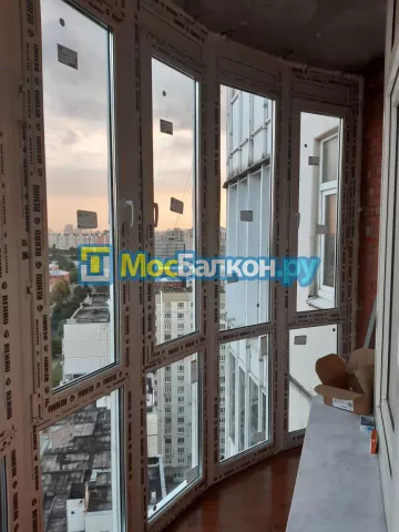 Панорамное остекление заказать под ключ по выгодной цене в Московском от компании МосБалкон