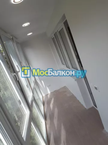 Панорамное остекление заказать под ключ по выгодной цене в Московском от компании МосБалкон